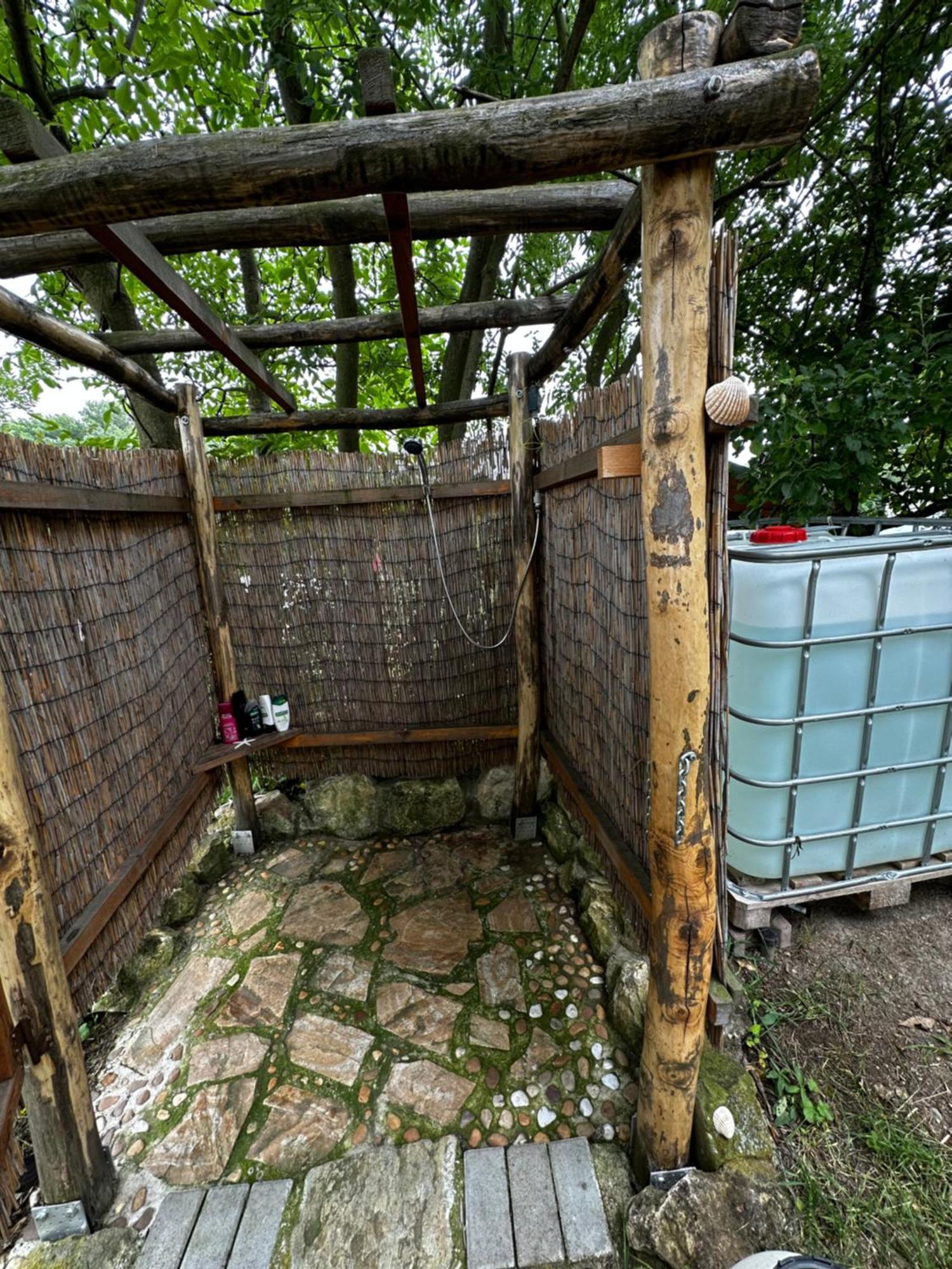Villa Cozy Wood Hut On The Farm Trebivlice Esterno foto